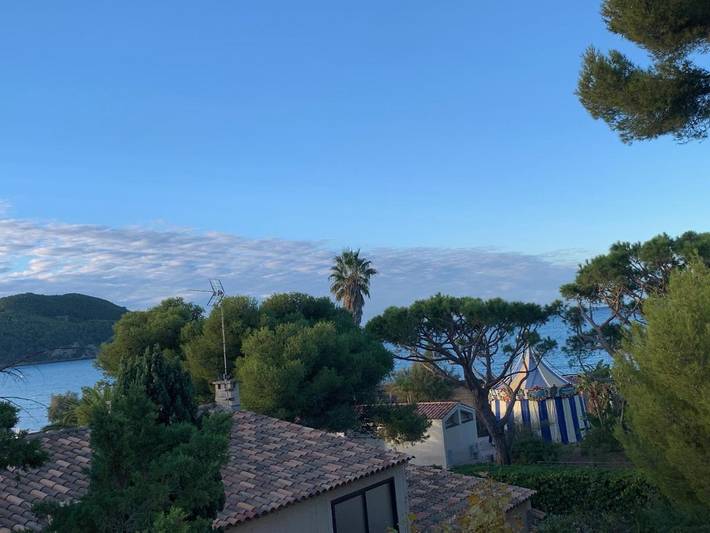 Location de vacances pour 4 personnes, avec Balcon ainsi que Jardin et Vue dans Les Lecques