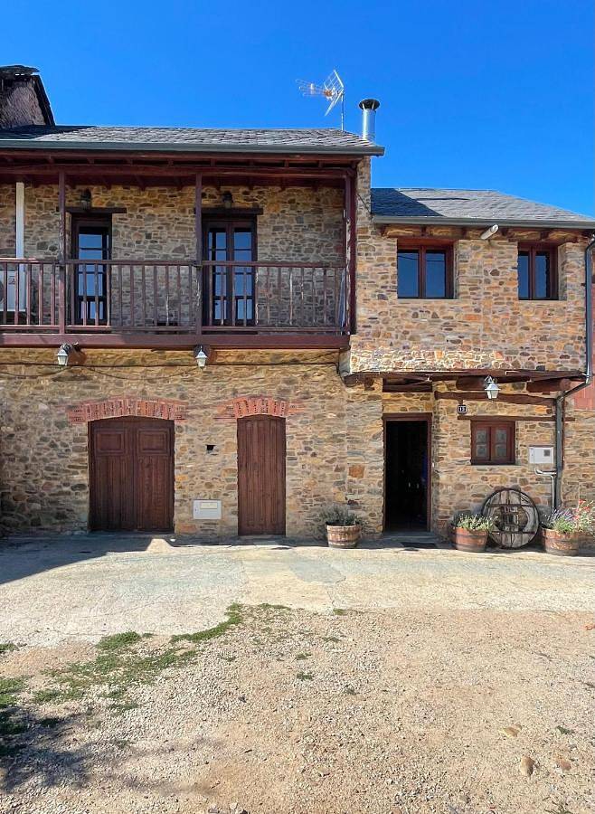 Location de vacances pour 4 personnes, avec jardin et vue, animaux acceptés à Villafranca del Bierzo - 2