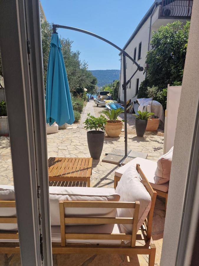 Ferienwohnung für 3 Personen, mit Ausblick und Garten in Marina - 3