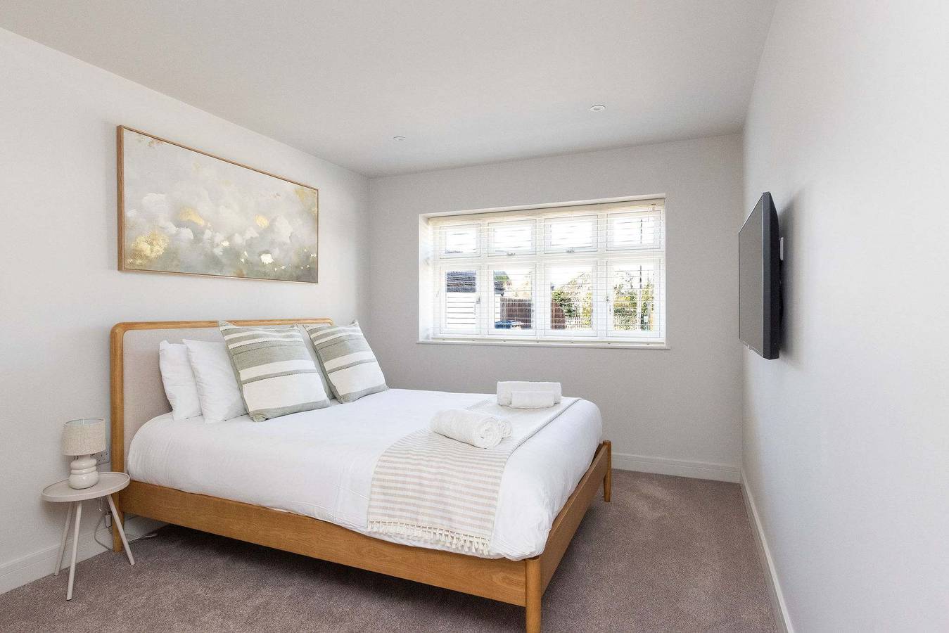 Stylish Coastal 3Bd Bungalow with Garden in West Wittering, West Sussex