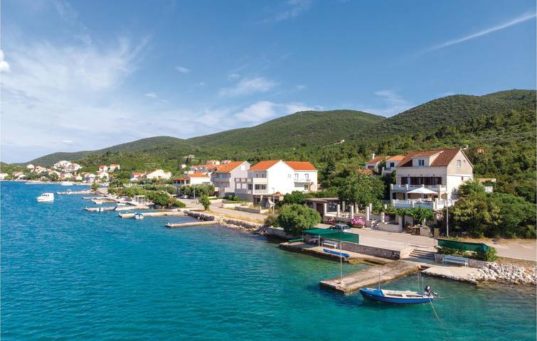 Gîte pour 4 personnes, avec terrasse en Korcula - 2