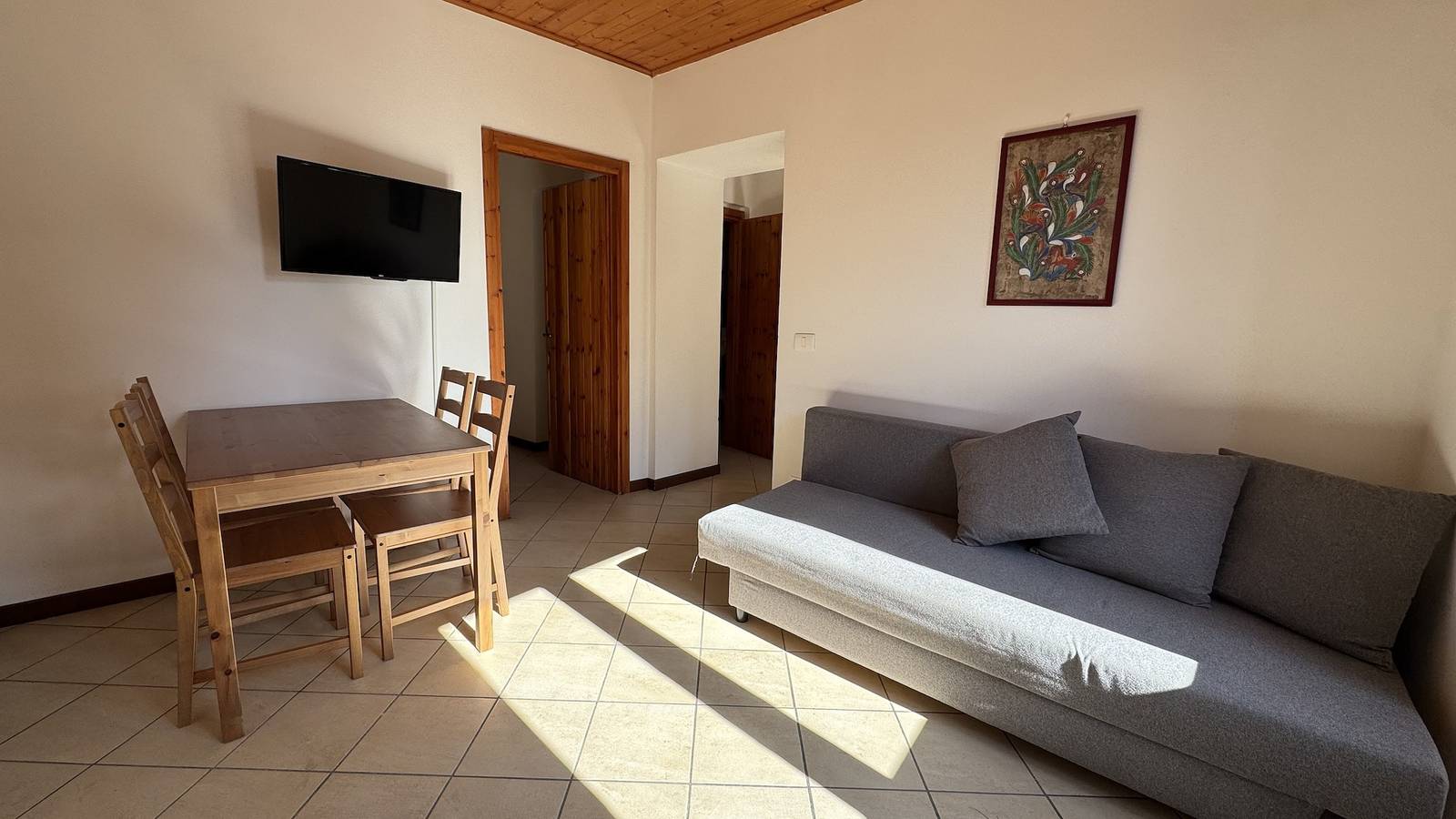 Entire apartment, Holiday apartment for 3 people with balcony in Viggiona, Trarego Viggiona
