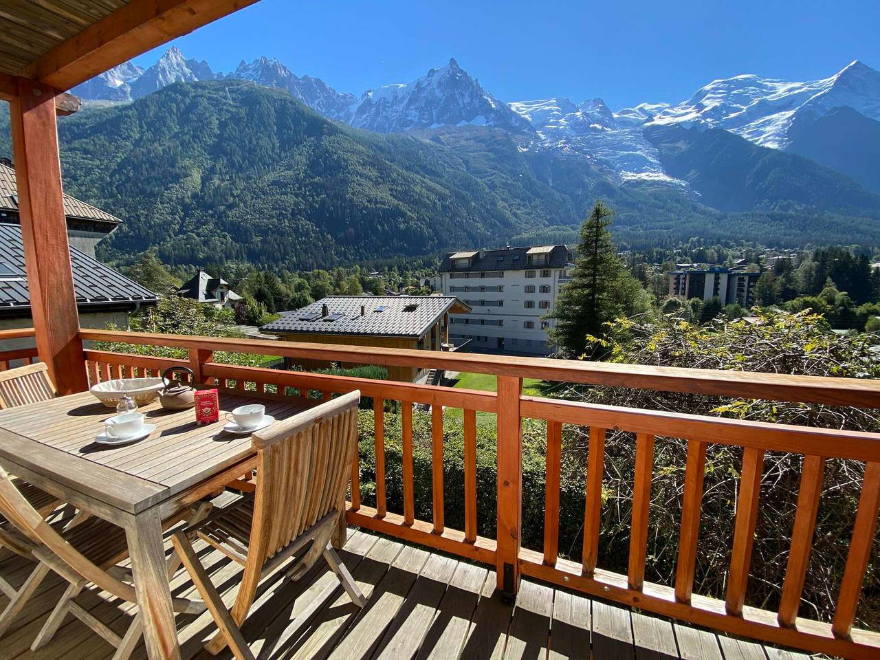 Entire apartment, Luxury apartment with balcony and Wifi in Chamonix in Chamonix-Mont-Blanc, Bonneville region
