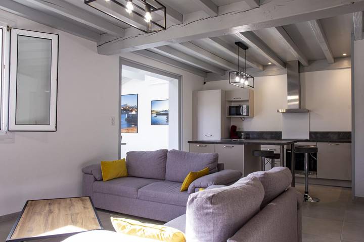 Gîte pour 4 personnes, avec terrasse à Souraïde - 2