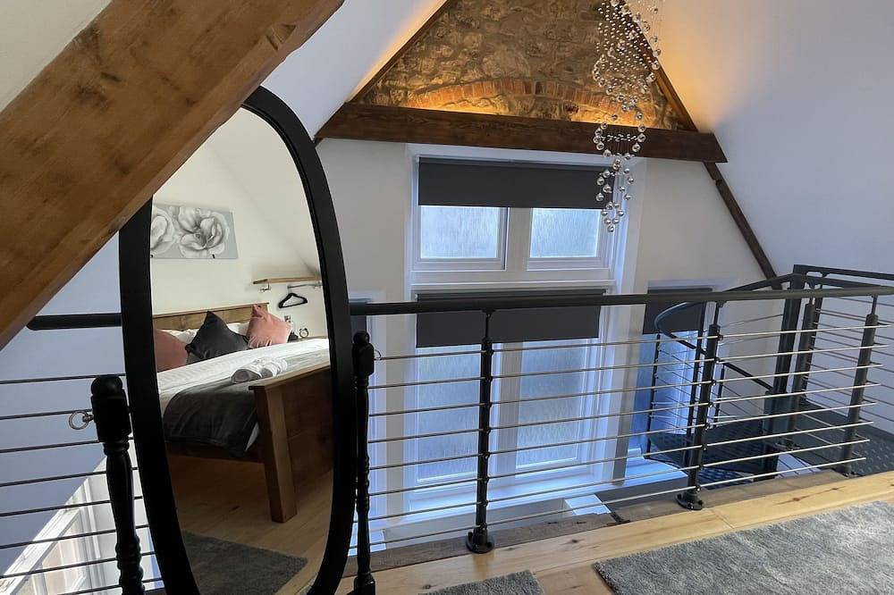 Chapel row 1 luxury cottage in the peaks in Wirksworth, Derbyshire
