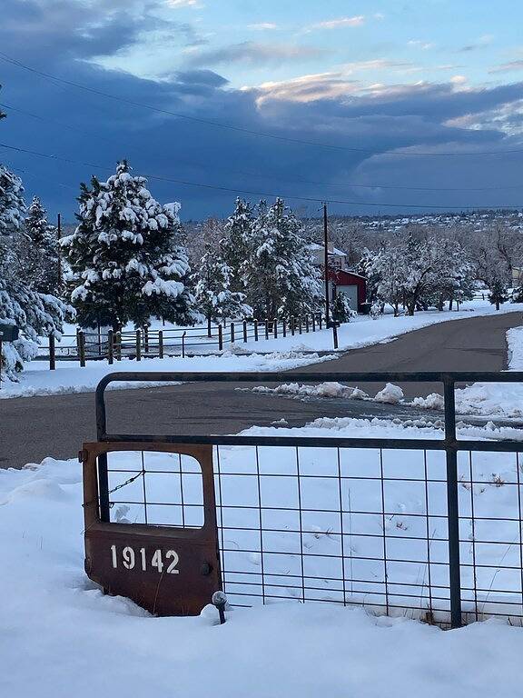 Ganze Wohnung, Country Living Private Apt w/Mini Petting Zoo in Centennial, Arapahoe County