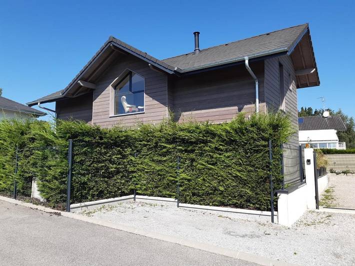 Location de vacances pour 8 personnes, avec piscine ainsi que terrasse et vue à Excenevex - 3