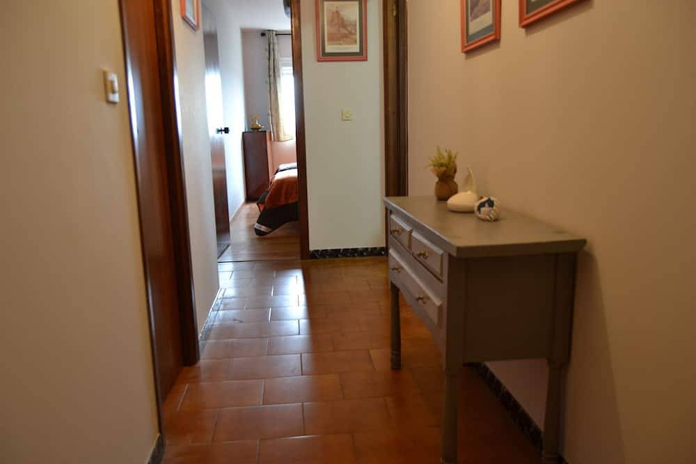 Apartamento entero, Apartamento en Muxía. Enfrente al puerto deportivo in Muxía, Costa da Morte