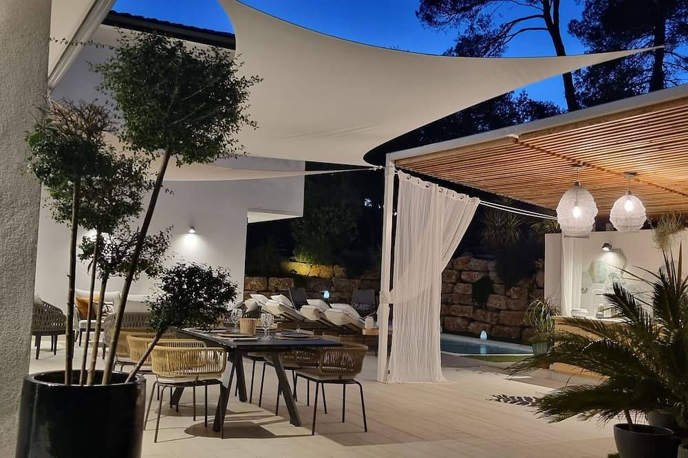 Ontwerper en familie architect huis verwarmd zwembad in Saint-Maximin-la-Sainte-Baume, Brignoles region