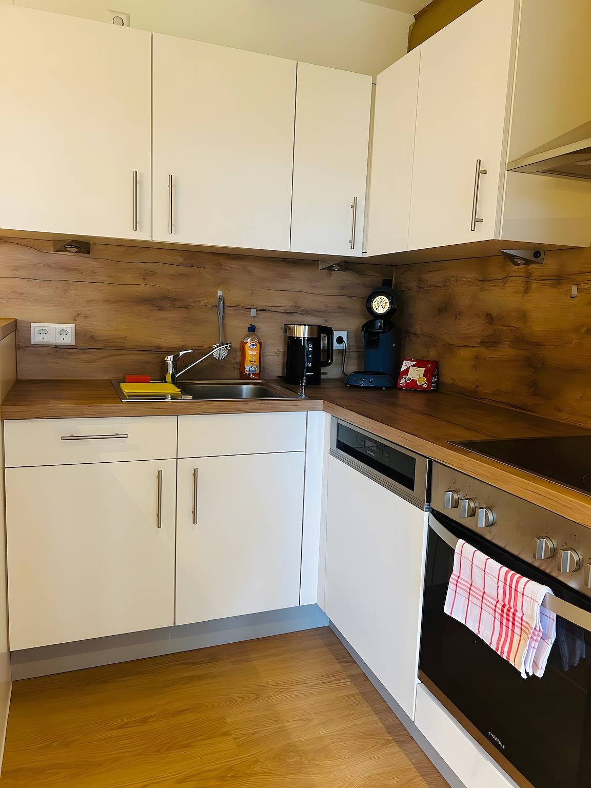 Apartamento entero, Apartamento vacacional "Neu" con vistas a la montaña, balcón y Wi-Fi in Kressbronn am Bodensee - Atlashofen, Kressbronn