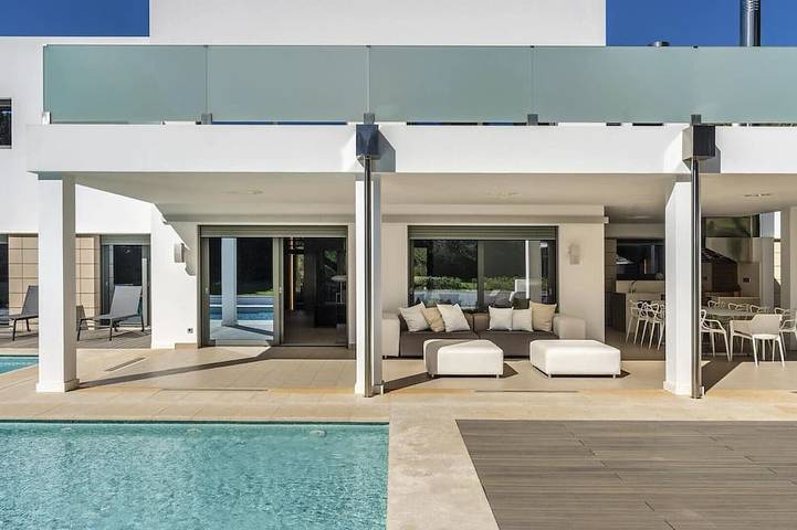 Villa für 10 Personen, mit Garten und Whirlpool sowie Balkon - 1