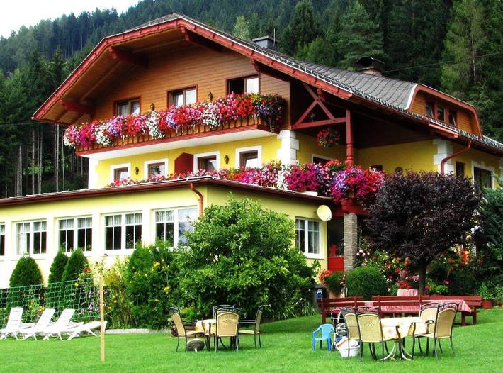 Ferienwohnung für 4 Personen, mit Terrasse und Garten in Seeboden - 2