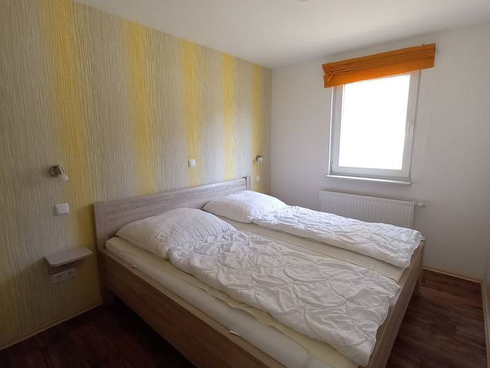 Ferienpark für 8 Personen, mit Terrasse und Garten, kinderfreundlich in Trassenheide - 4