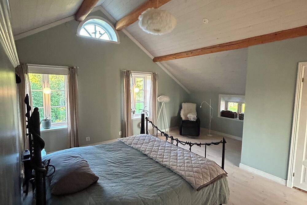 Spacious Farmstead with Two Houses in Charming Dalarna in Leksand, Dalarna