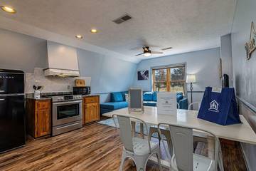 Vacation Apartment for 4 Guests in Ozark Mountains, Table Rock Lake, Picture 1