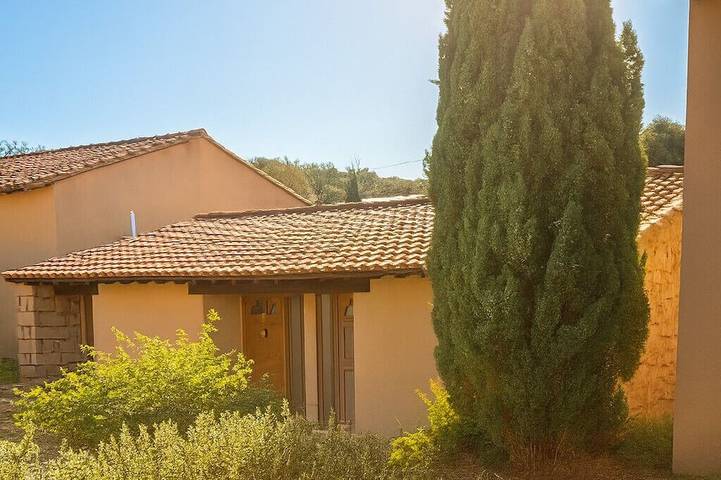 Villa per 5 persone, con piscina e giardino, con animali domestici - 1