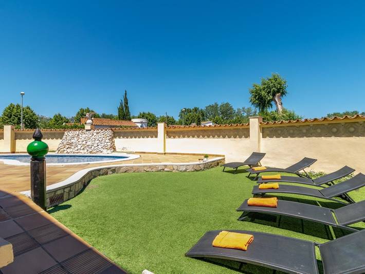 Ferienhaus für 17 Personen, mit Pool und Garten sowie Balkon in Empuriabrava - 3