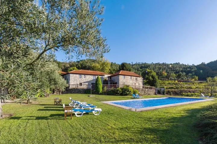 Two-Bedroom Apartment in Olo e Canadelo, Distrito do Porto