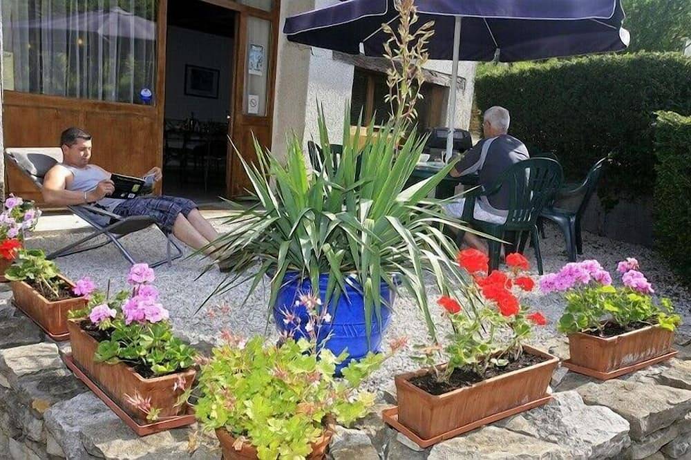 Chalet pour 6 Personnes dans Mondon, Doubs