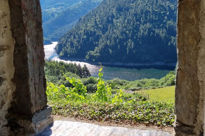 Apartamento de vacaciones para 8 personas, con Jardín en Eo-Navia