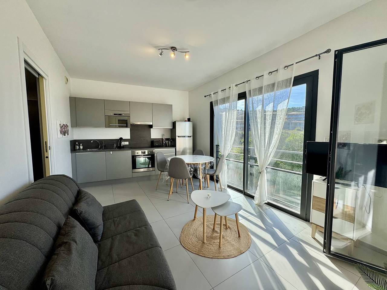 Apartamento vacacional entero, T2 à 200m des plages in Propriano, Distrito de Sartène