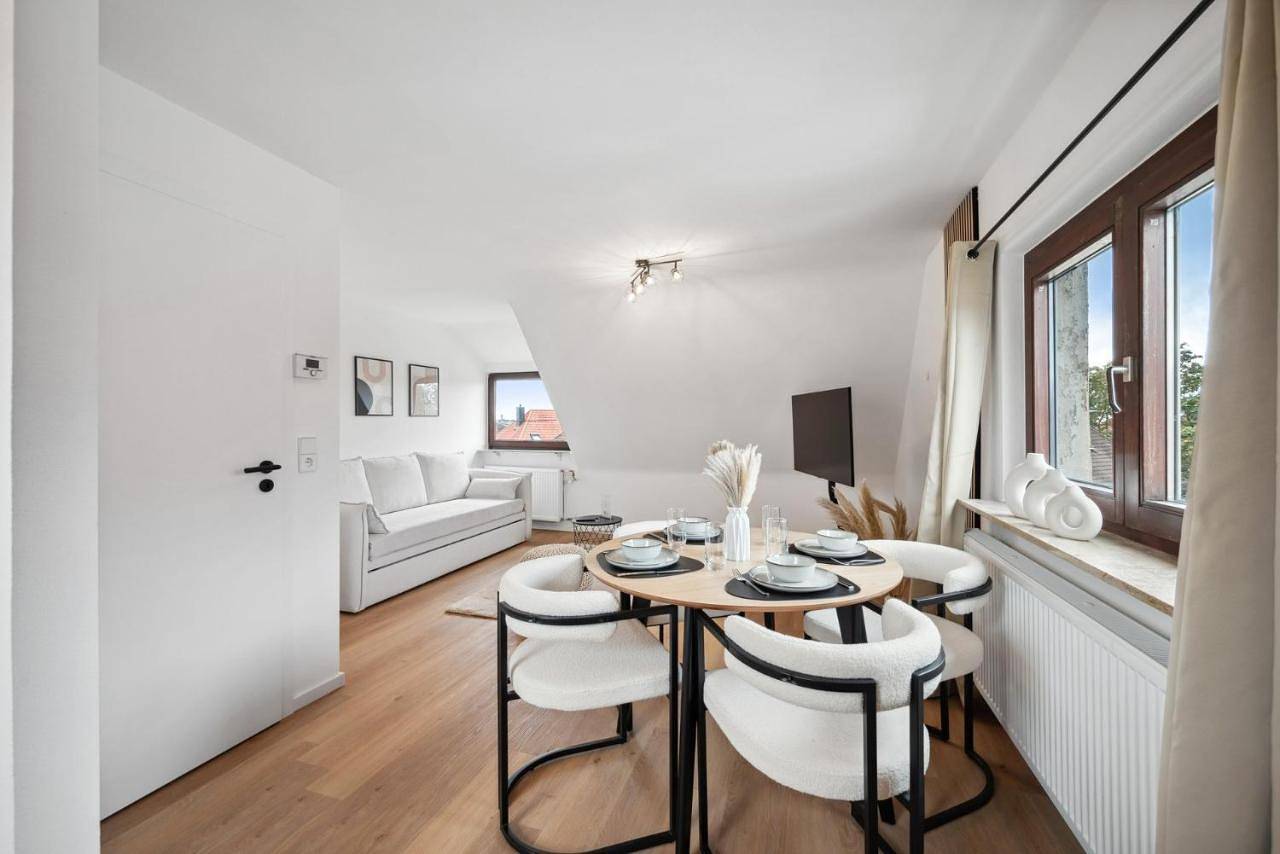Ganze Wohnung, Malu Rooms - Top Lage, Kostenloser Parkplatz, Klima, Netflix, 24h Checkin in Ludwigsburg, Landkreis Ludwigsburg