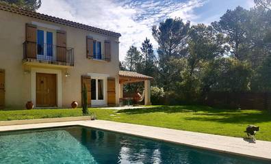 Ferienhaus für 6 Personen, mit Pool und Terrasse sowie Garten in Bédoin