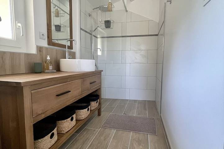 Location de vacances pour 2 personnes, avec jardin et terrasse à Ruoms - 4