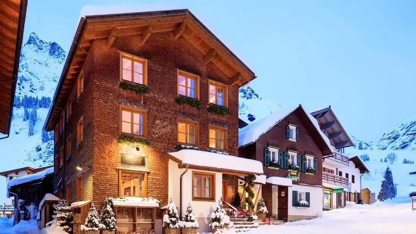 Ferienhaus für 16 Personen, mit Sauna und Whirlpool - 1