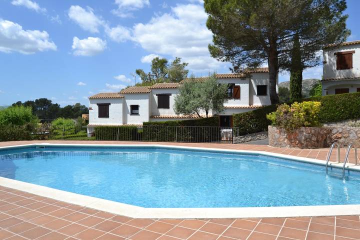 Casa rural para 6 personas, con Balcón y Terraza además de Jardín y Piscina en Torroella de Montgrí - 3