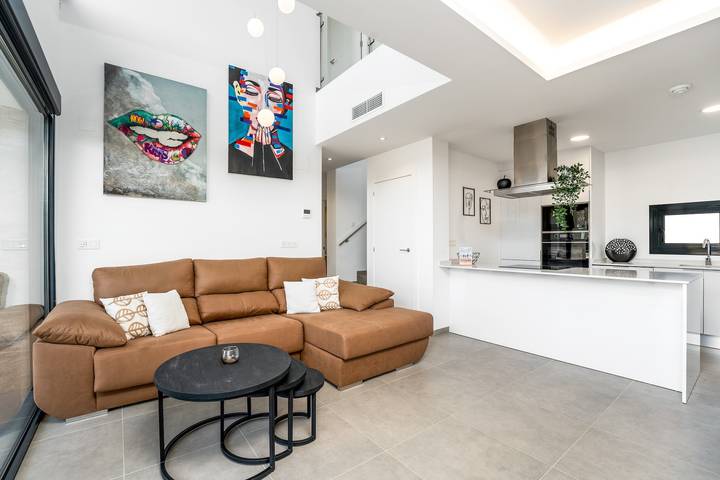 Villa moderne neuve avec piscine privée, Wi-Fi et climatisation à Los Montesinos in Los Montesinos, Costa Blanca