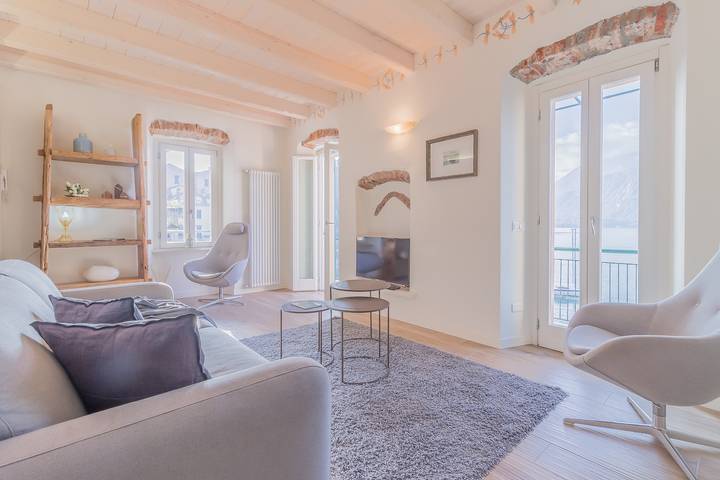 Gîte pour 8 personnes, avec vue sur le lac et balcon dans Varenna - 4