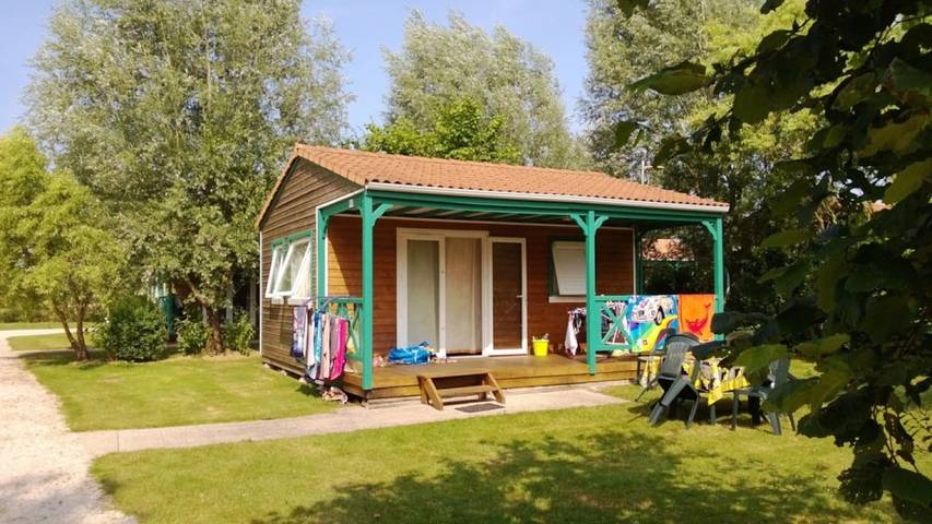 Gîte pour 5 personnes, avec jacuzzi ainsi que bassin pour enfant et sauna à Apremont - 3