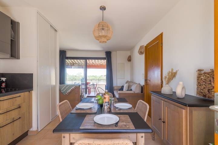 Apartamento entero, Apartamento de vacaciones para 5 personas con piscina in Losari, Belgodère