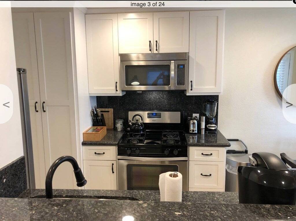 Entire apartment, Belmont Park And Sea World Boardwalk Bungalow in Mission Beach, San Diego