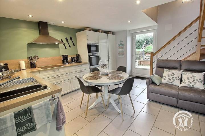 Gîte pour 4 personnes, avec jardin et terrasse