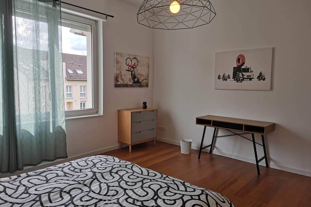 Entire apartment, Arty apartment Thionville. Two comfortable, quiet rooms in Thionville, Moselle