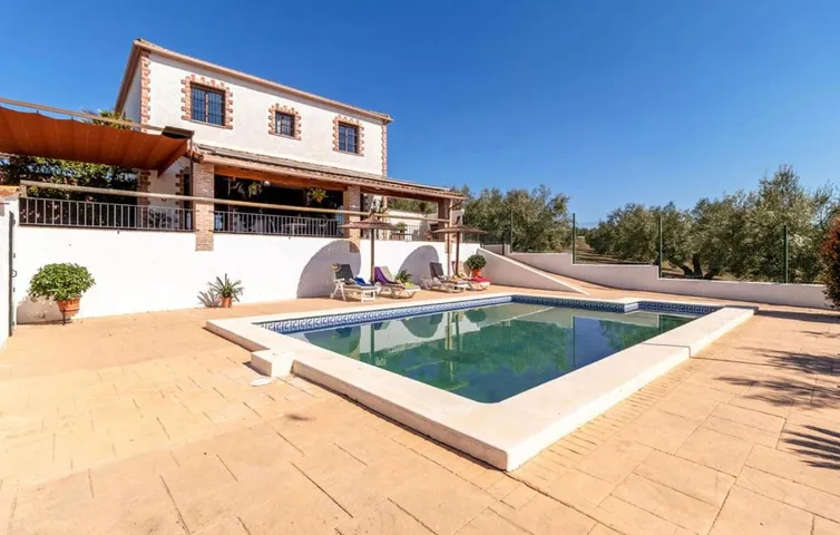 Maison de campagne pour 10 personnes, avec piscine ainsi que vue et jardin, animaux acceptés - 1