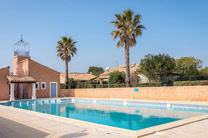 Apartamento de vacaciones para 4 personas, con piscina y balcón - 1