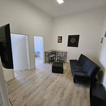 Ferienwohnung für 5 Personen, mit Balkon und Ausblick in Hanau