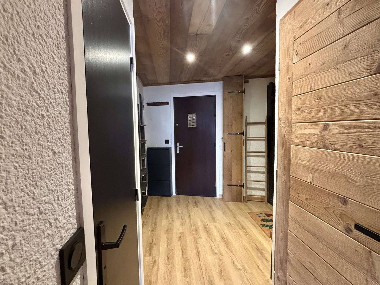 Ganze Wohnung, Studio für 6 in L'Alpe d'Huez, nahe Pisten, Skiraum in Huez, Nationalpark Écrins