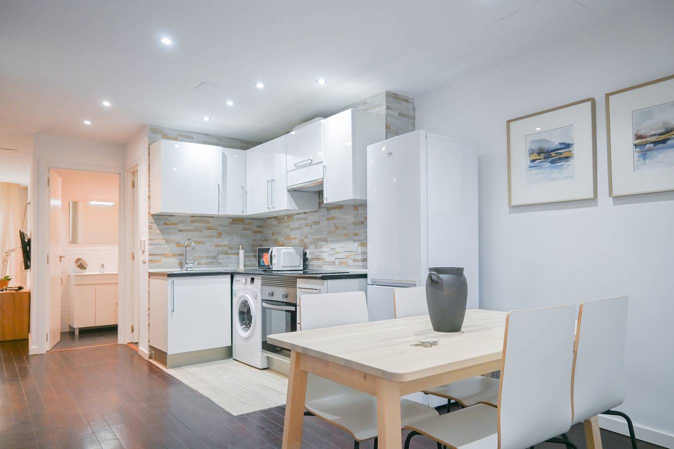 Appartamento intero, M (Sen1692)Amplio Apartamento con Balcón en Calle  in Chamberí (Madrid), Madrid