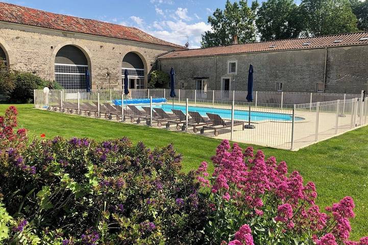 Casa de vacaciones para 32 personas, con terraza y jardín - 1