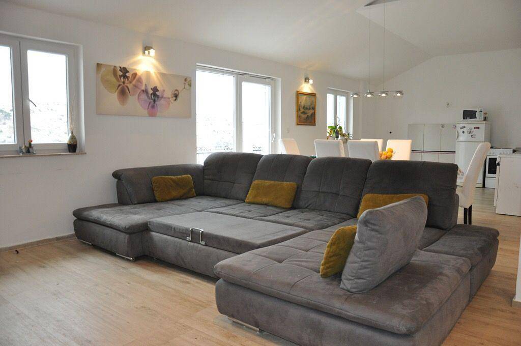 Apartamento vacacional entero, Holiday flat "Sanset" with view of the water in Lopar, Rab