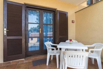 Holiday Apartment for 5 People in Kanegra, Istria, Photo 1