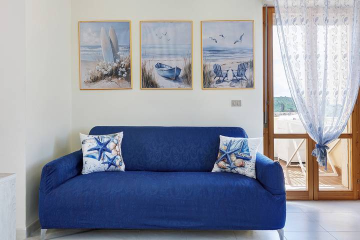 Entire apartment, Apartment 'Casa Mariposa- Alghero' with Private Terrace, Wi-Fi and Air Conditioning in La Pietraia, Alghero