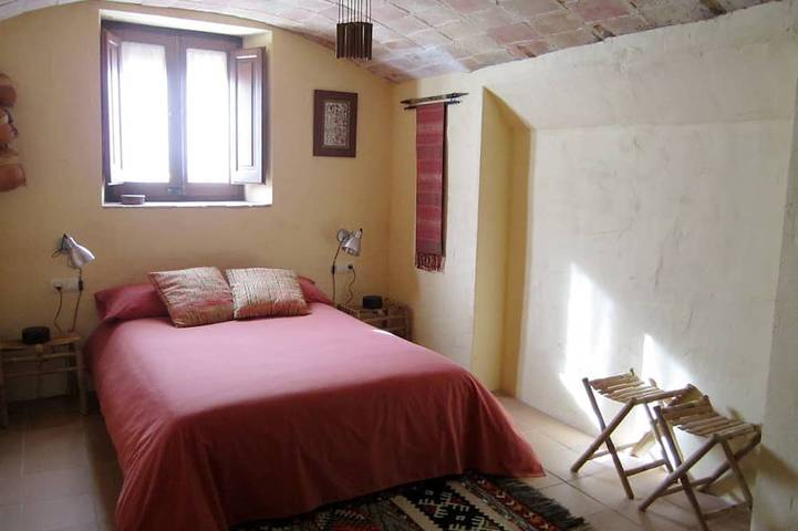 Location de vacances pour 4 personnes, avec terrasse dans Peratallada - 2