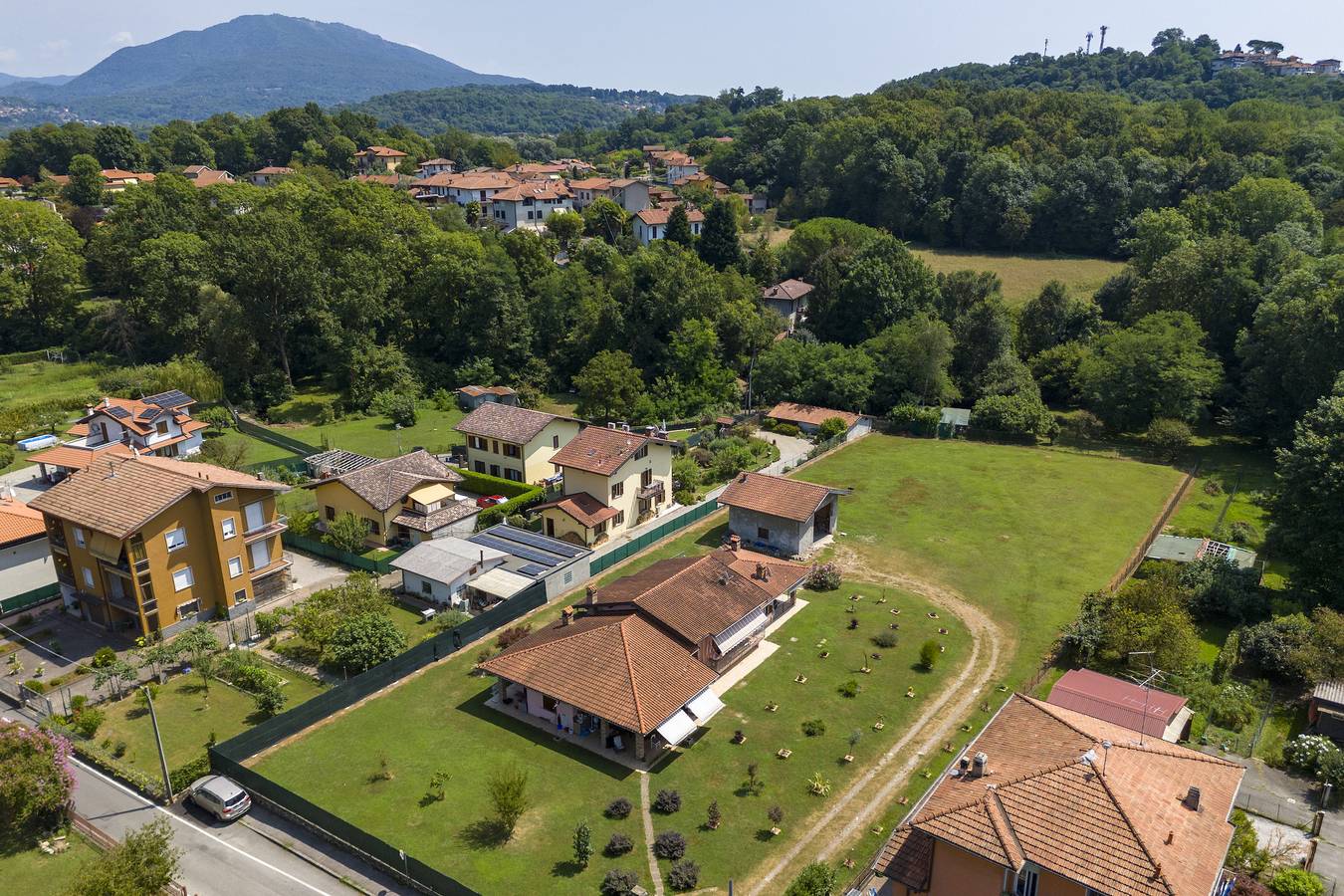 La Casa In Campagna 800m from lake in Ballarate, Comune di Leggiuno