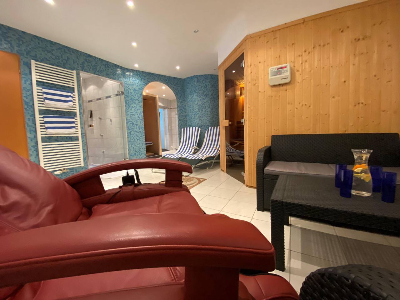 Doppelzimmer mit Dusche, Wc in Hochsteiermark