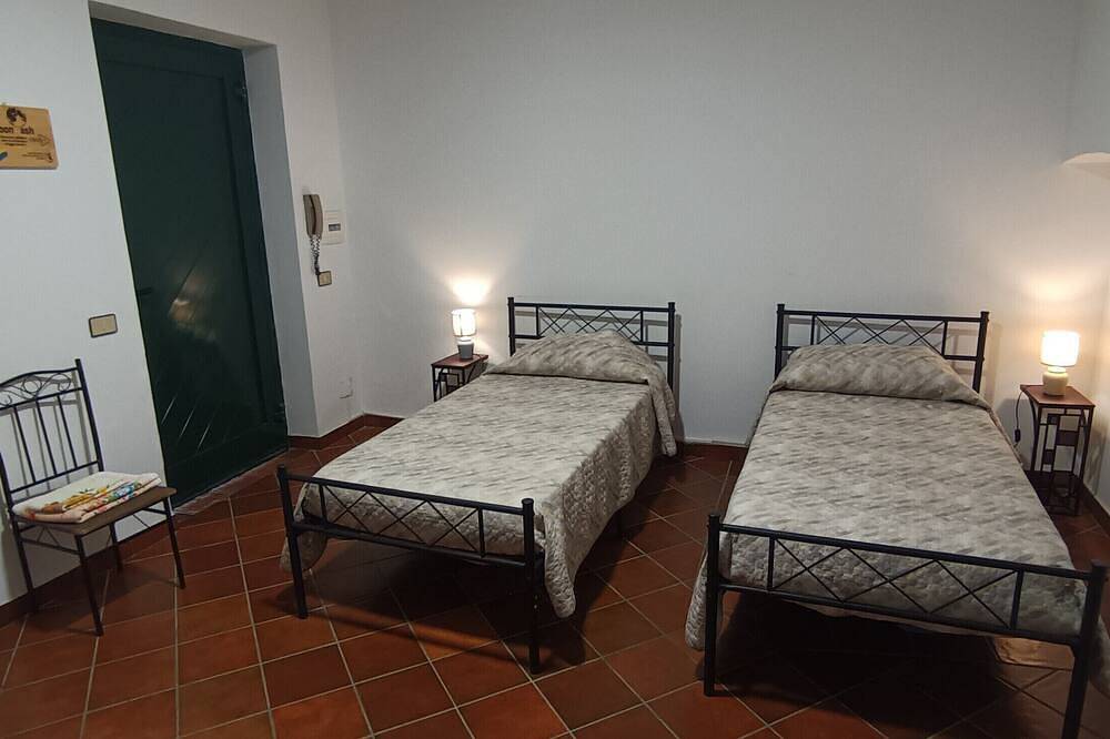 Marvelous 2-bedroom bed & breakfast in Poggio Moiano in Poggio Moiano, Terminillo
